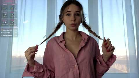 excellent_ellaa free recording from 2025-12-05 01:18:00