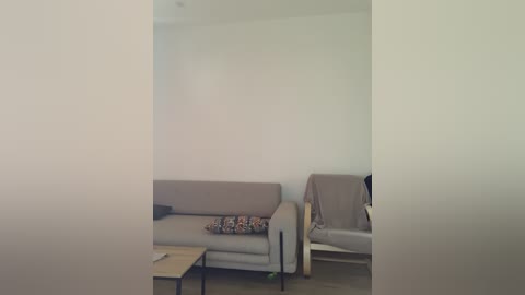 nezukoo free recording from 2025-11-17 10:18:00