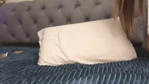 _sexyhotangel_ free recording from 2025-12-05 00:07:00