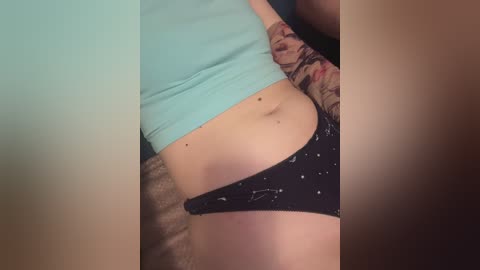 sun_moon free recording from 2025-12-05 00:22:00