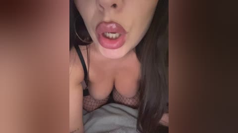 _hennessy_ free recording from 2025-12-05 00:07:00