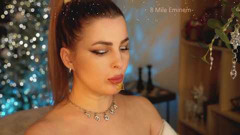 _queen_maria_ free recording from 2025-12-05 00:07:00