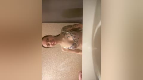 kissy16 free recording from 2025-12-05 00:22:00