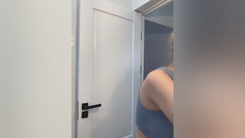 nezukoo free recording from 2025-11-27 07:53:00