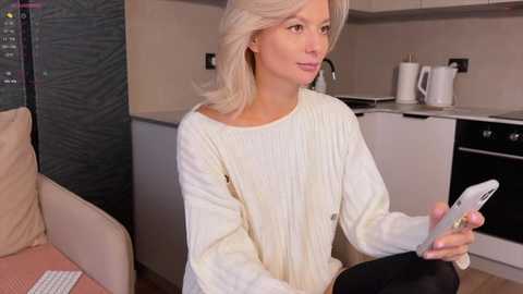 _molly_ free recording from 2025-12-05 00:07:00