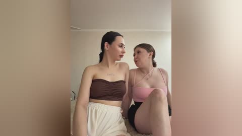 kiss_meea free recording from 2025-12-05 00:22:00