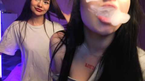 lisaanddenis free recording from 2025-12-05 00:07:00