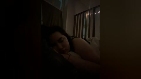 lunamoonauraa free recording from 2025-12-05 00:06:00