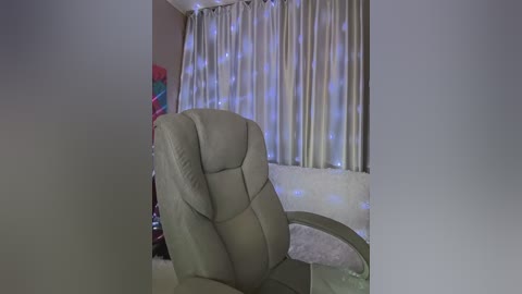 janna37 free recording from 2025-12-05 00:07:00