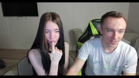 alina13842 free recording from 2025-12-05 00:22:00