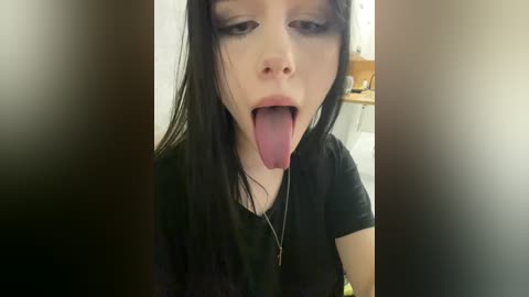 emog1rl free recording from 2025-12-05 01:18:00