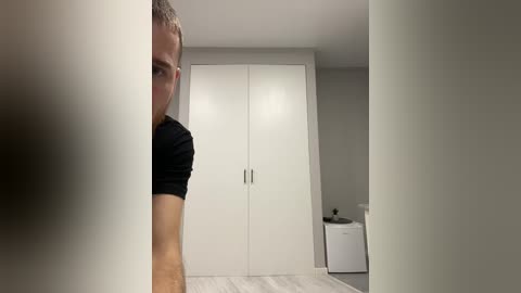 gummy_bears free recording from 2025-12-05 00:07:00