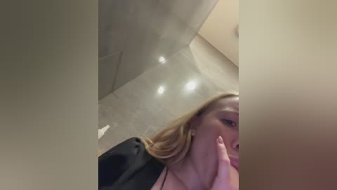 likachkaa free recording from 2025-12-05 00:07:00