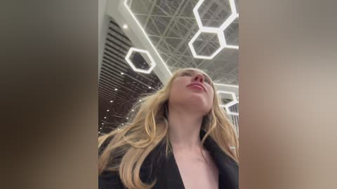 likachkaa free recording from 2025-12-05 00:07:00