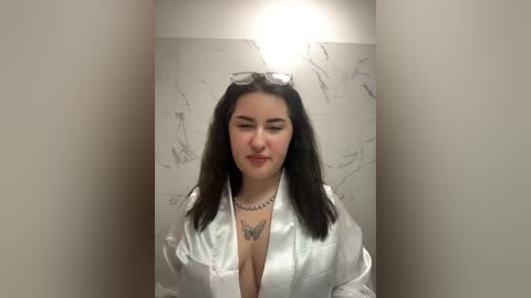 moonaura free recording from 2025-12-05 00:22:00