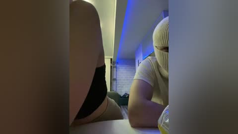 sell1 free recording from 2025-12-05 00:22:00