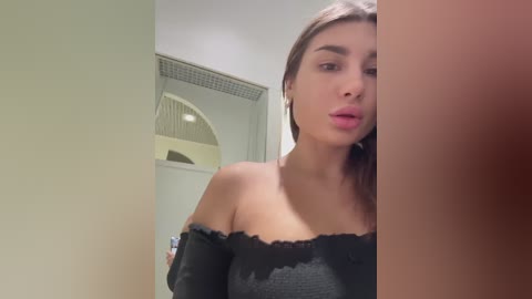 _emilybaby_ free recording from 2025-12-05 00:07:00