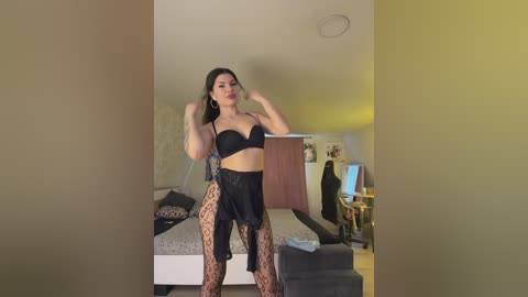 _maybebaby_ free recording from 2025-12-05 00:07:00