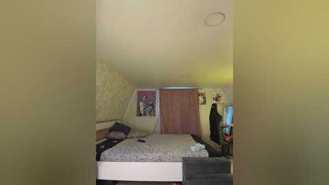 _maybebaby_ free recording from 2025-12-05 00:07:00