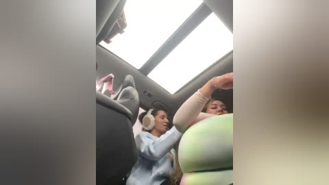 bonne_aurore free recording from 2025-12-05 00:22:00