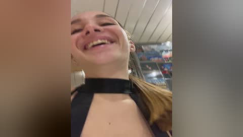 cat_meowa free recording from 2025-12-05 00:07:00