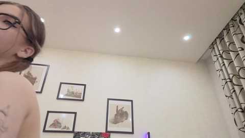 dolly_ll free recording from 2025-12-05 00:07:00