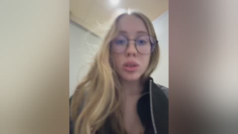 likachkaa free recording from 2025-12-05 00:07:00