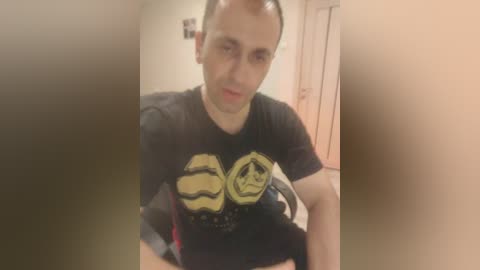 mollydave free recording from 2025-12-05 00:07:00