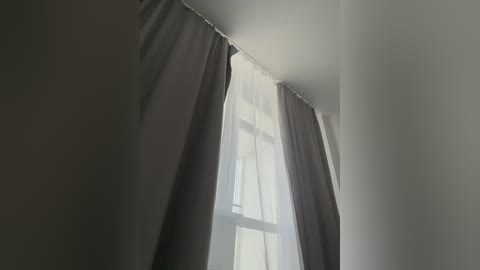 tati16 free recording from 2025-12-05 00:07:00