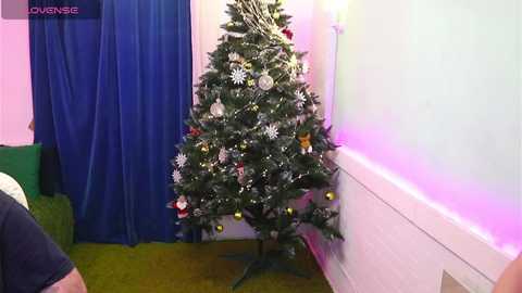 alisaaleks free recording from 2025-12-05 01:41:00