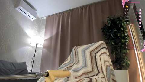juicy_vikki free recording from 2025-12-06 00:00:00