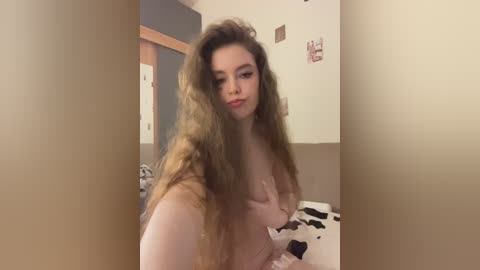 ladyemily free recording from 2025-12-06 00:03:00