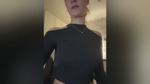 _lana_chester_ free recording from 2025-12-06 00:24:00