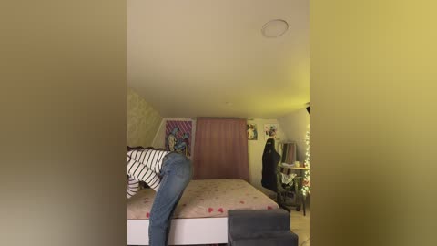 _maybebaby_ free recording from 2025-12-06 03:53:00