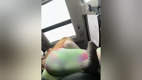 bonne_aurore free recording from 2025-12-06 02:59:00