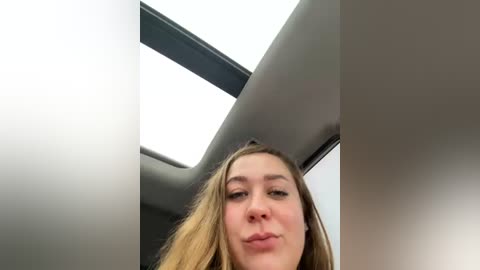 bonne_aurore free recording from 2025-12-06 02:59:00