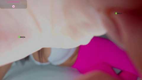 gold_couple2 free recording from 2025-12-06 01:22:00