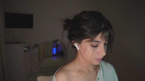 _catt_ free recording from 2025-12-07 00:13:00