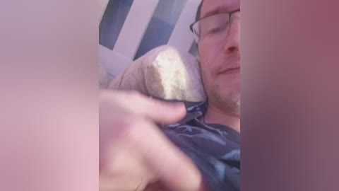 chelsi16 free recording from 2025-12-07 00:39:00