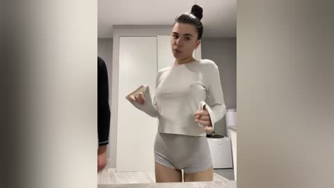 gummy_bears free recording from 2025-12-08 00:21:00