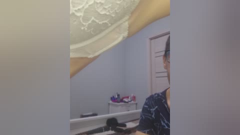 chelsi16 free recording from 2025-12-08 00:21:00