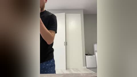 gummy_bears free recording from 2025-12-08 00:21:00