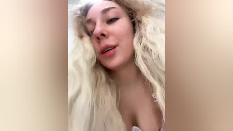 janchi_ free recording from 2025-12-08 00:21:00