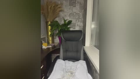 madelynn free recording from 2025-12-08 00:21:00