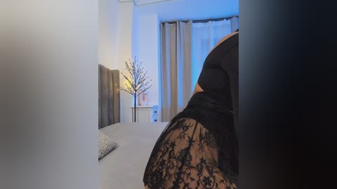 _lanaray_ free recording from 2025-12-10 00:39:00