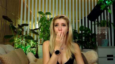 mialiahot free recording from 2025-12-09 00:11:00