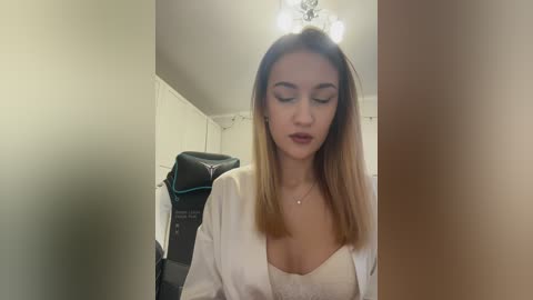 _lana_chester_ free recording from 2025-12-11 01:32:00