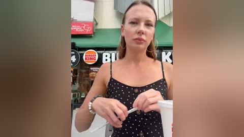 linnea free recording from 2025-12-12 00:16:00