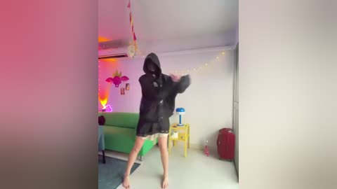 thechloee free recording from 2025-12-13 00:12:00