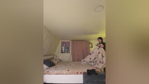 _maybebaby_ free recording from 2025-12-12 00:05:00